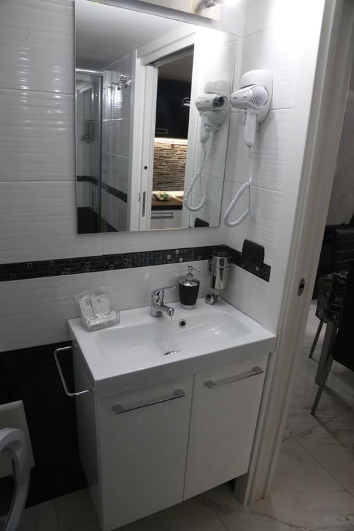 Casa Vacanze Sannazzaro 70 Napels Buitenkant foto