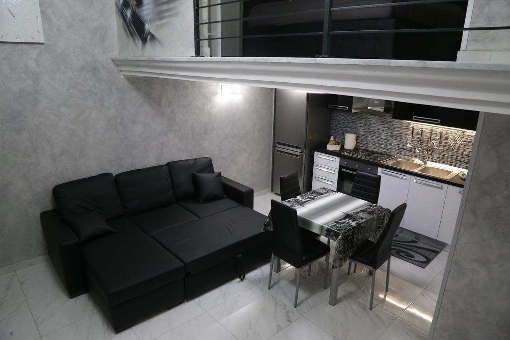 Casa Vacanze Sannazzaro 70 Napels Buitenkant foto