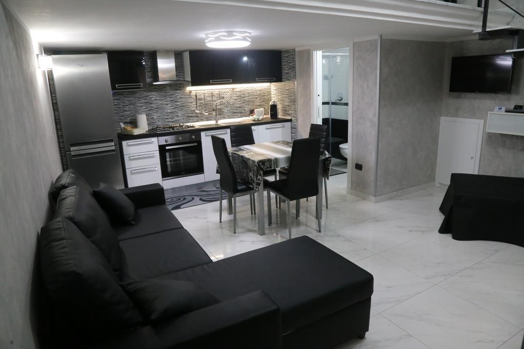 Casa Vacanze Sannazzaro 70 Napels Buitenkant foto