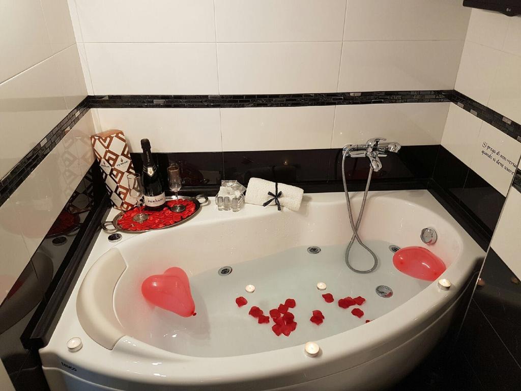 Casa Vacanze Sannazzaro 70 Napels Buitenkant foto